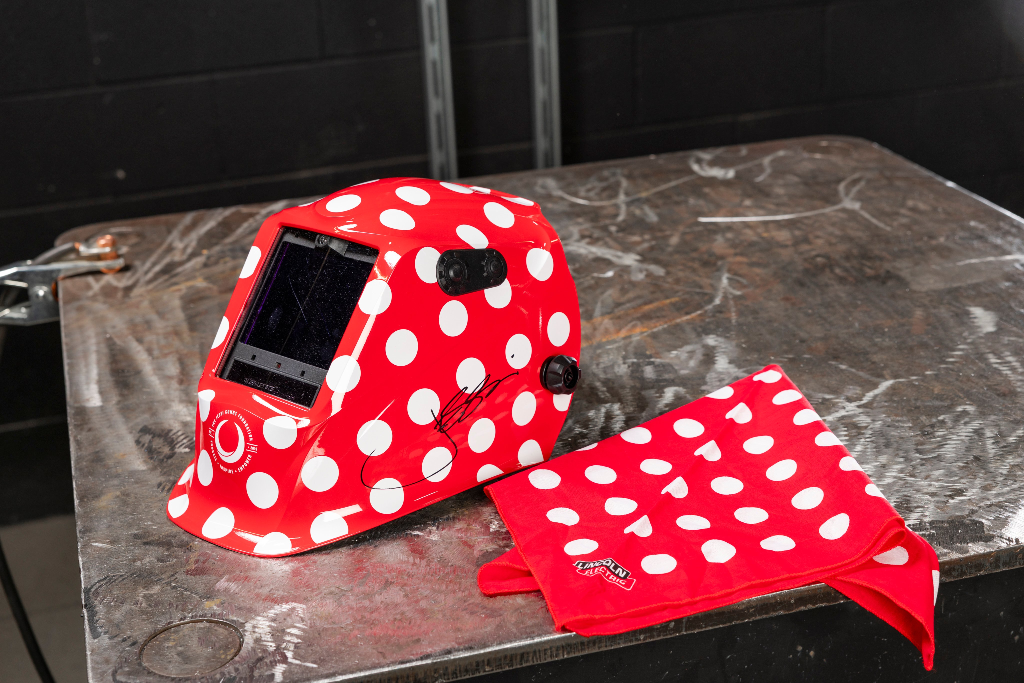 WTTC_Jessi-Helmet_001 (1)